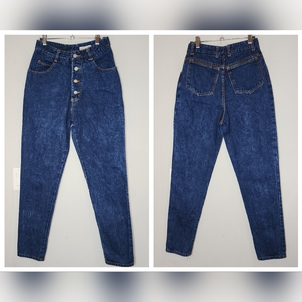 Vintage Star Cody Button Fly highrise tapered jeans.  Size 11. Runs small.‎
